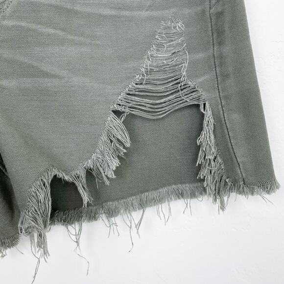 American Eagle Green Highest Rise Distressed Mom Shorts - Picture 4 of 11